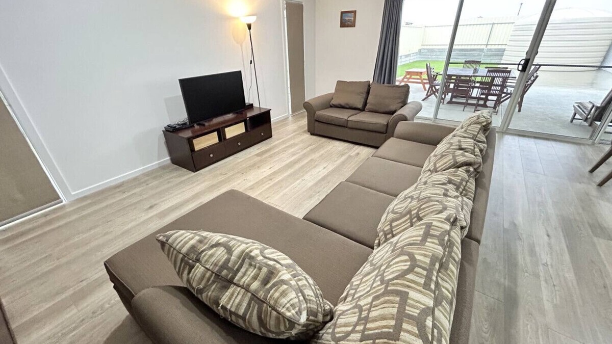 North Beach House | Sea La Vie - Relax & Unwind in Complete Comfort