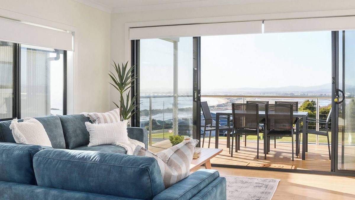 Bridport Villa | Sea Links Villa - Ideal Coastal Getaway