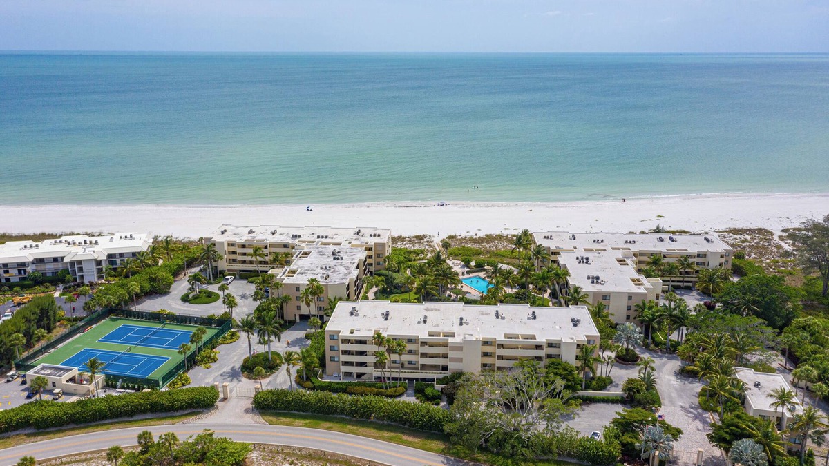 Boca Grande Condo | Sea Oats 154 - Gulf Front - 2 bed/2 bath - Tennis - Elevator - Sleeps 6