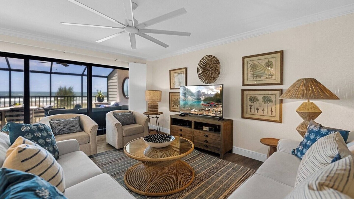 Boca Grande Condo | Sea Oats 156 - Elevator - Gulf Front - Pool - Tennis - Sleeps 4