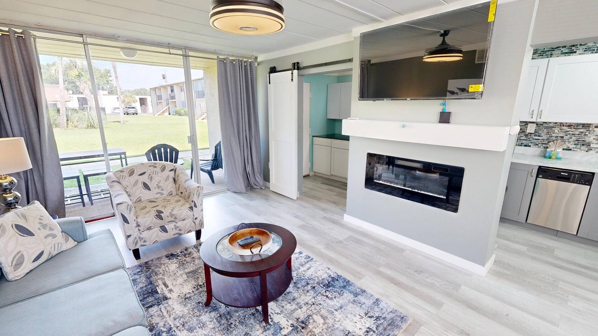 Fort Walton Beach Condo | Sea Palm 2B - Pet Friendly 2 BR 1 Bath with recent upgrades