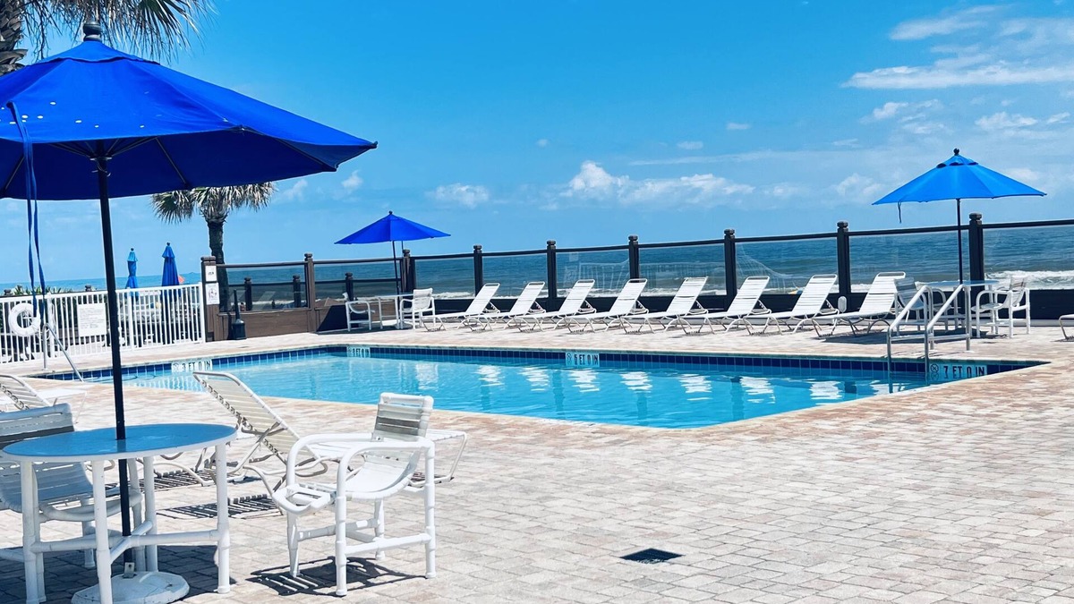 Bostwick Park Condo | Sea ~ Side ~ Hideaway ~ Studio Condo ~ near the Beach ~