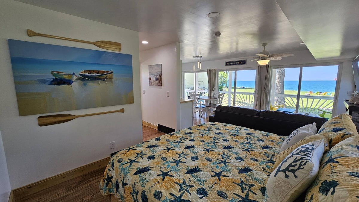 Madison Beach Apartment | SEA SIDE LAKE FRONT COTTAGE