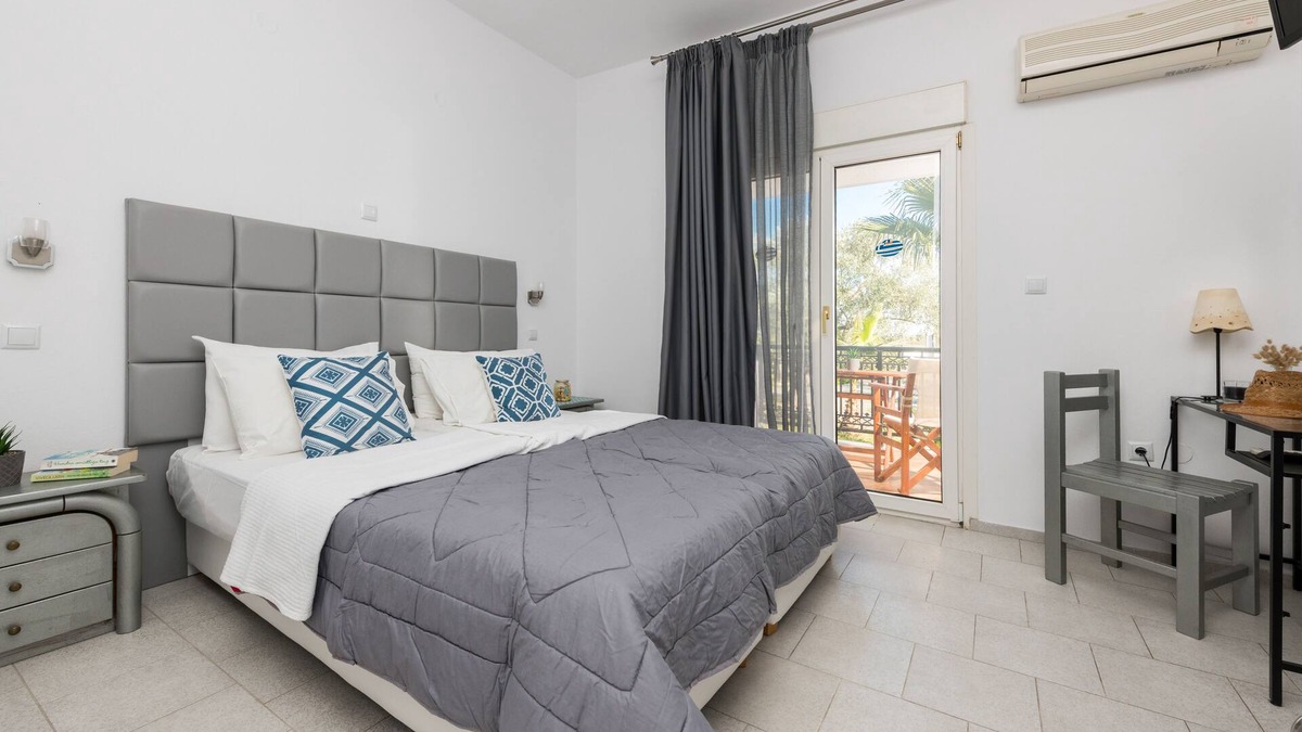 Thasos Town Apartment | Sea side Studio - 3 min. from the beach!