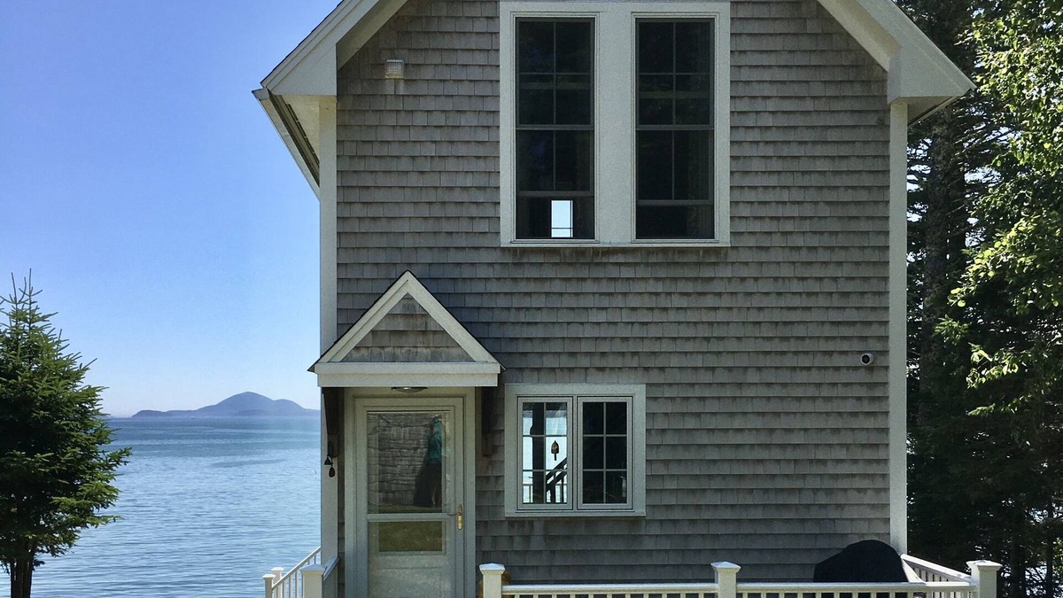 Hancock House | Sea Spray - Modern Oceanfront Cottage with Views of Cadillac Mountain & Acadia