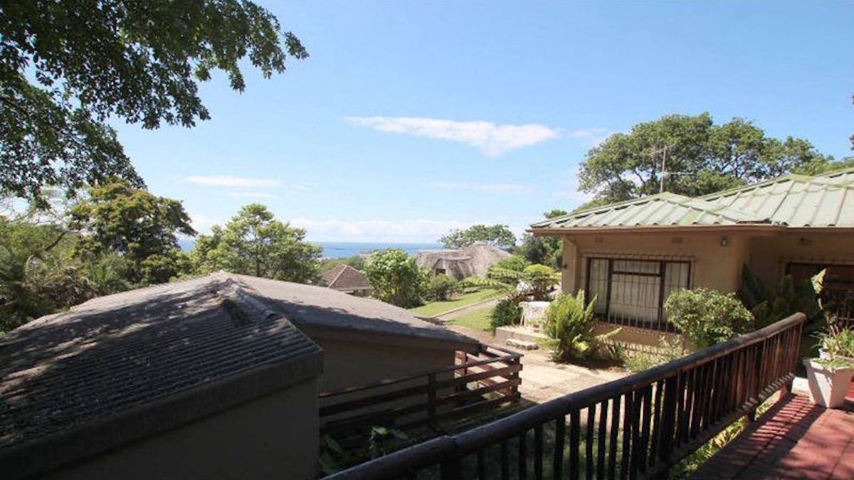 Margate Beach House | Sea Spray - Private Unit with sea view