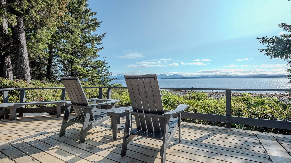 Quadra Island House | Sea Stone Quadra House