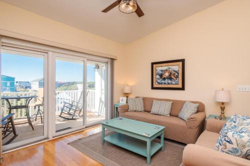 Yaupon Beach House | Sea Tales