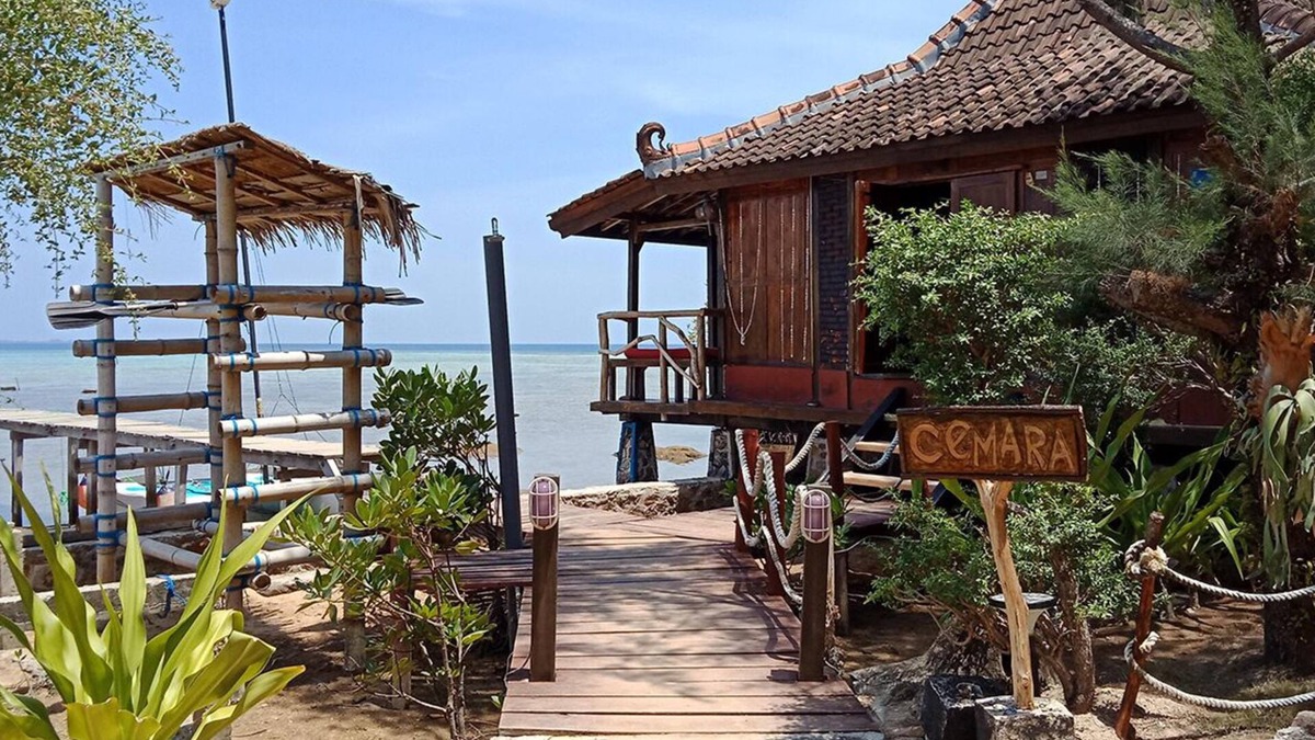 Karimun Jawa Cottage | Sea Terrace Joglo - Cemara Cottage