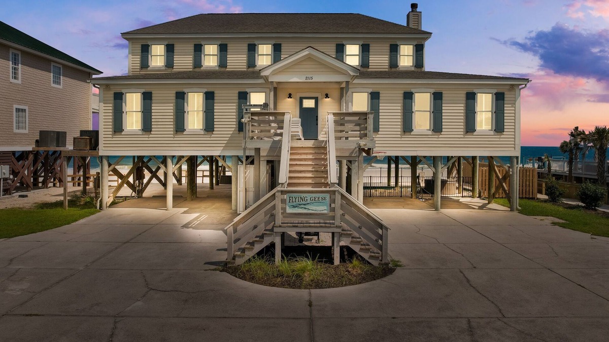 Inlet Harbour House | Sea to Believe 6 Bedroom Oceanfront