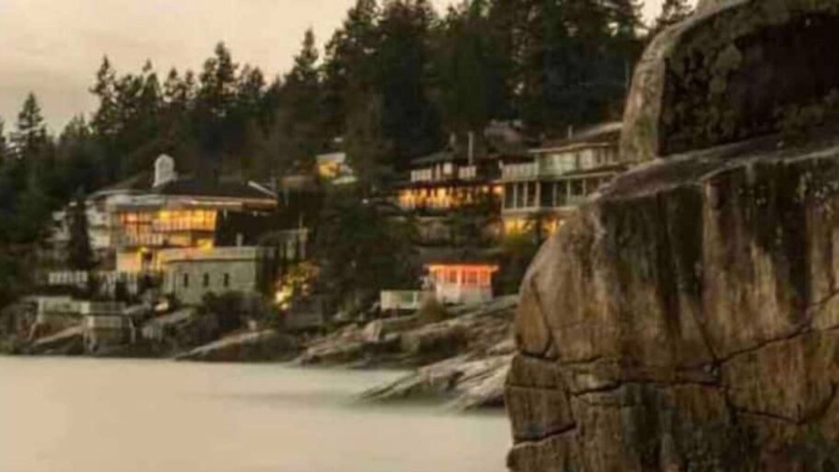 West Vancouver Apartment | Sea to Sky Cottage