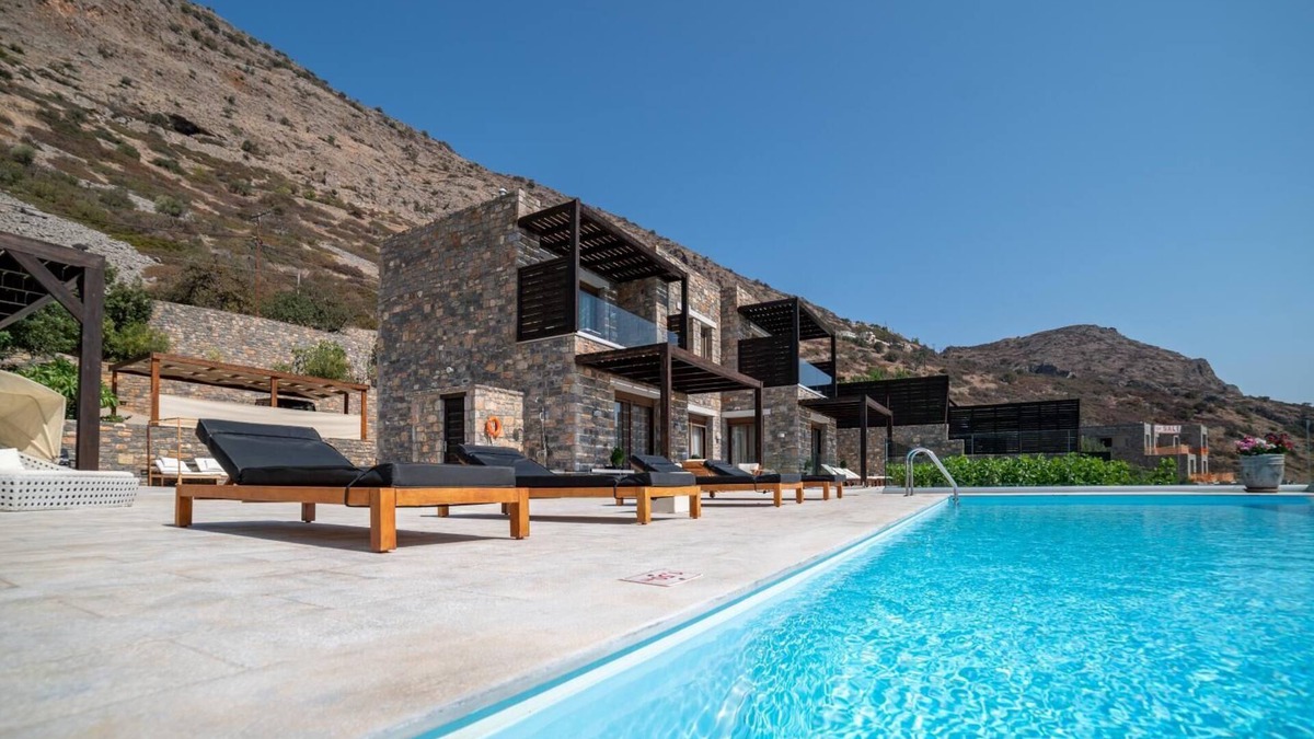 Kounelion Villa | Sea View 5 bdr Villa with a heated pool hamam & access to private beach