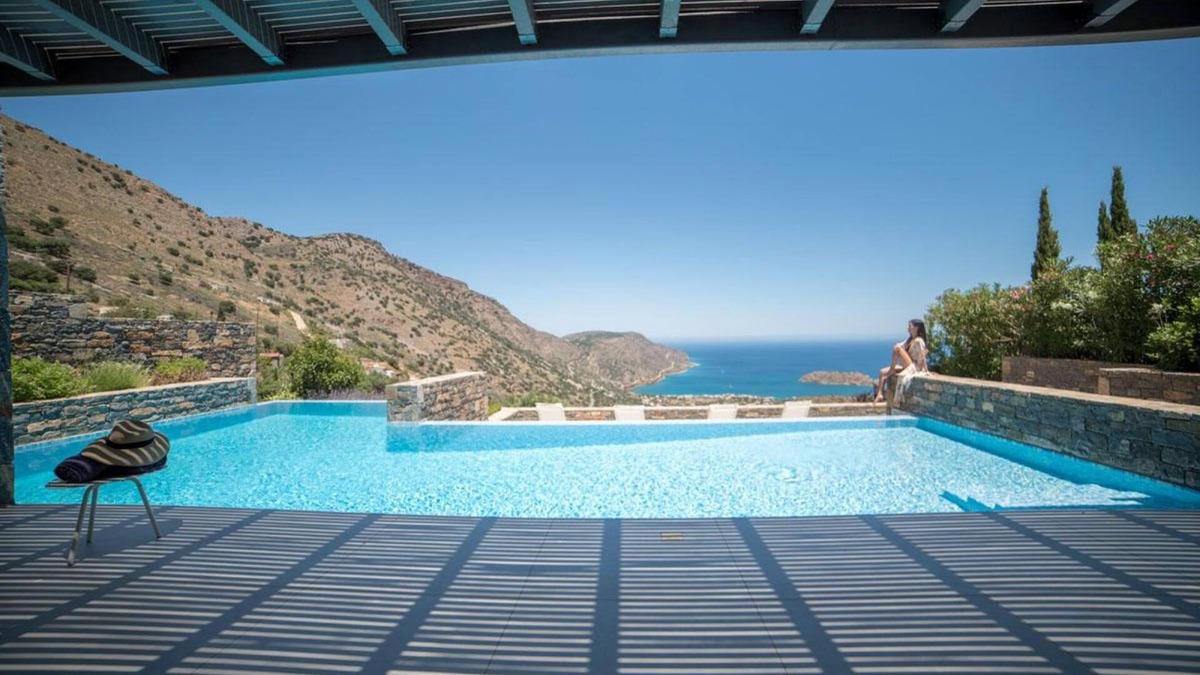 Kounelion Villa | Sea View 6 Bedroom Villa With a Heated Pool