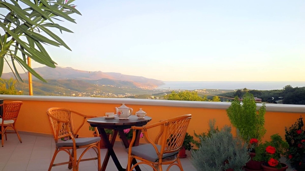 Ano Vouves House | Sea view and nature-traditional stone house
