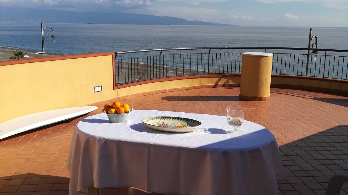 Nizza di Sicilia Apartment | Sea view apartment