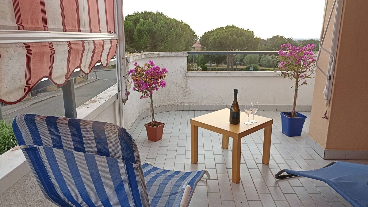 Bibbona House | SEA VIEW APARTMENT-10 MIN. FROM SEA AND BOLGHERI - PRIVATE GARDEN AND PARKING