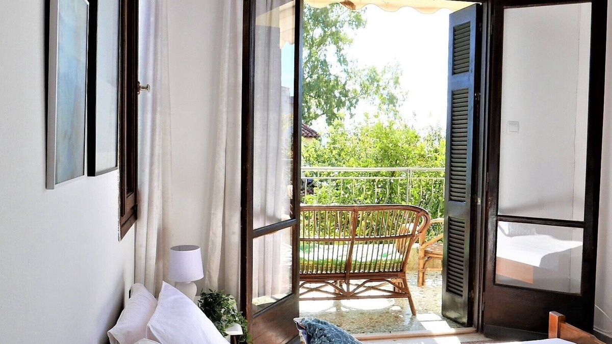 Amarinthos Apartment | Sea View Apartment in Amarynthos - Evia