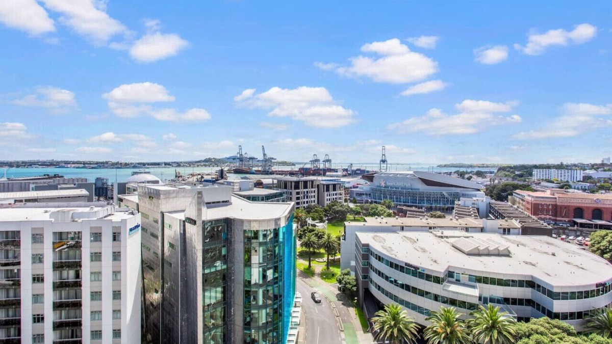 Auckland Central Business District Apartment | Sea View Apartment in Auckland CBD