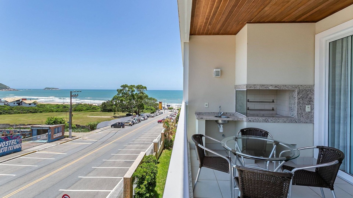Santinho Apartment | SEA VIEW | Balcony with BBQ Grill #CSA02