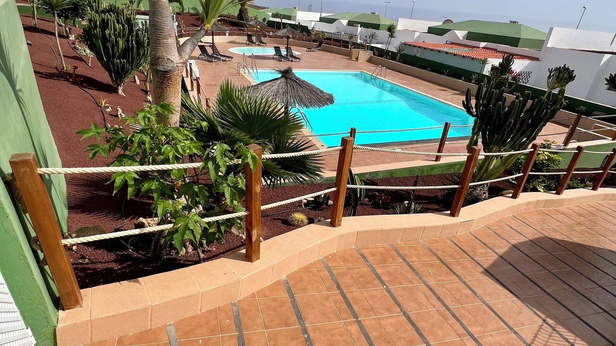 Caleta de Fuste House | Sea View Bungalow with Communal Pool