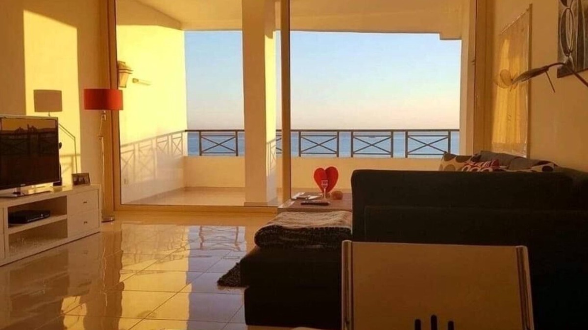 Sakkala Apartment | Sea view , city center , beach access ,3-bedroom apartment