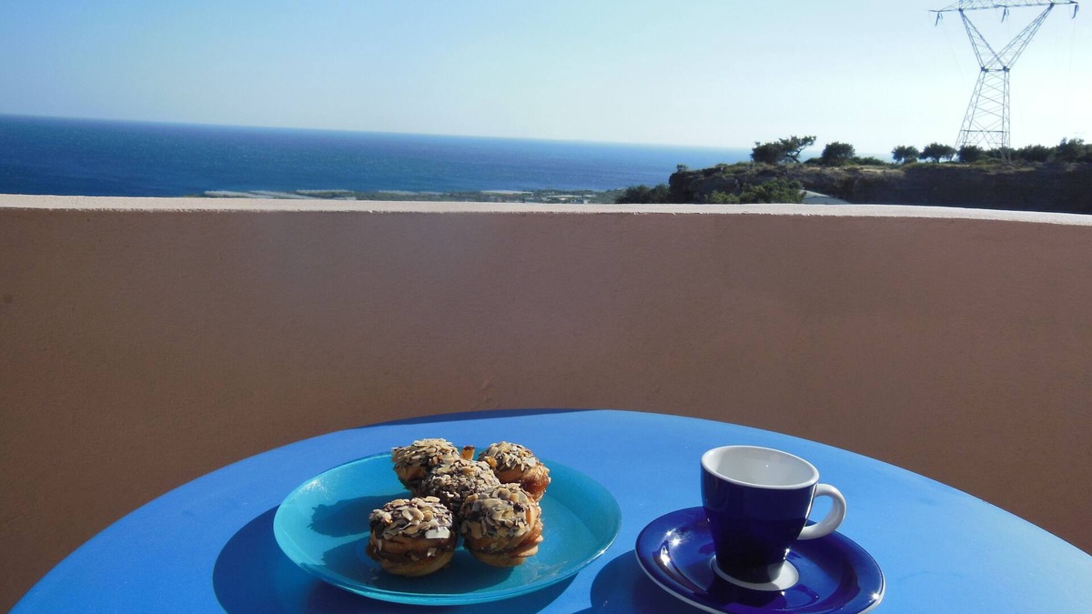 Ferma Apartment | Sea view, close to the beach, well-kept, cozy, newly furnished and renovated