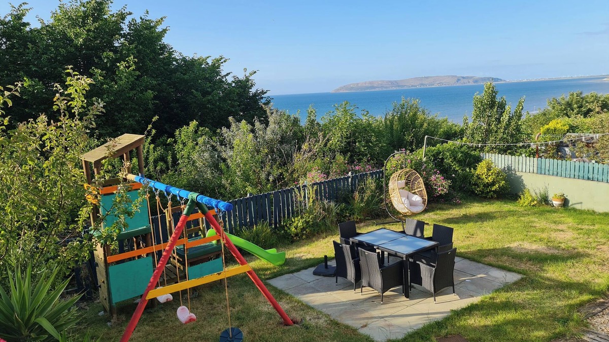 Penmaenmawr Cottage | Sea view cottage near snowdon & coastal trails