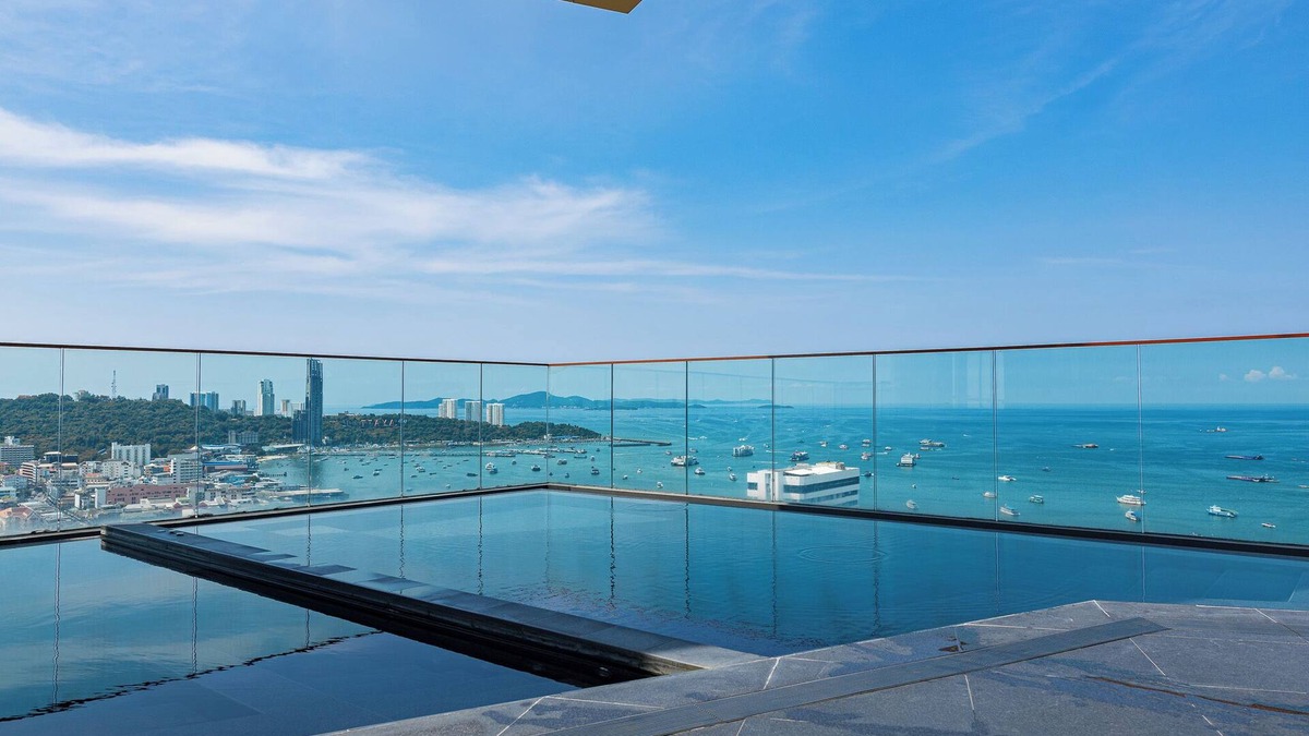 Pattaya Bay Apartment | Sea View Edge Central Pattaya
