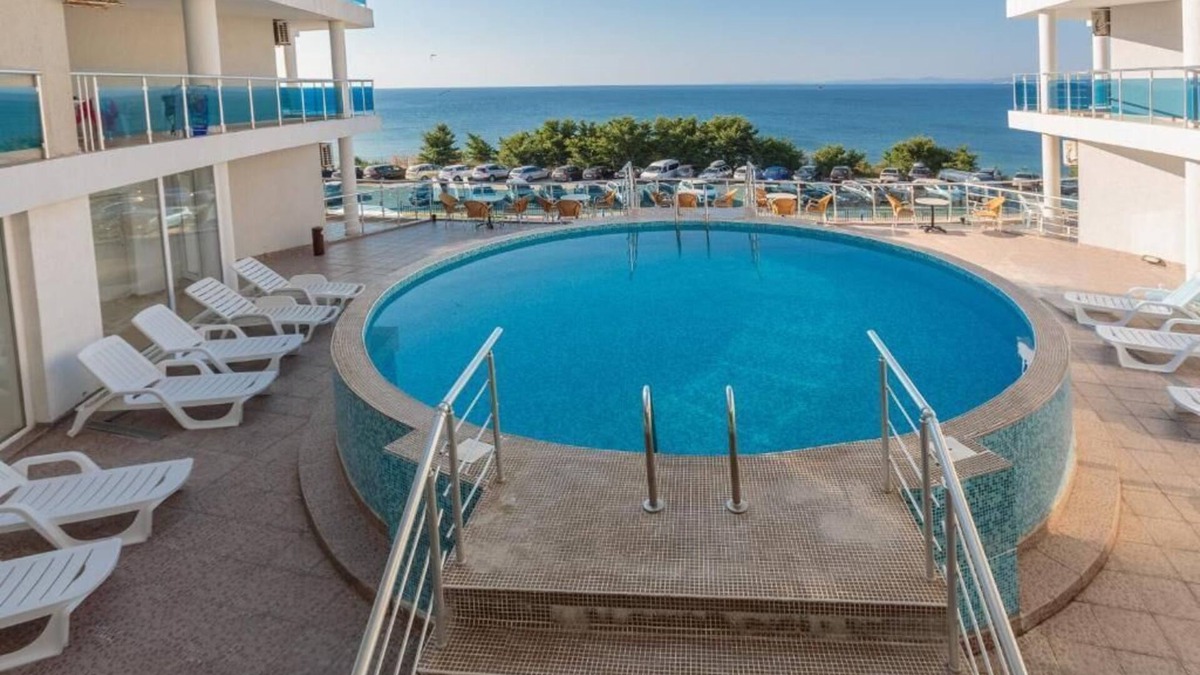 Ravda Apartment | Sea view, first line studio in Ravda