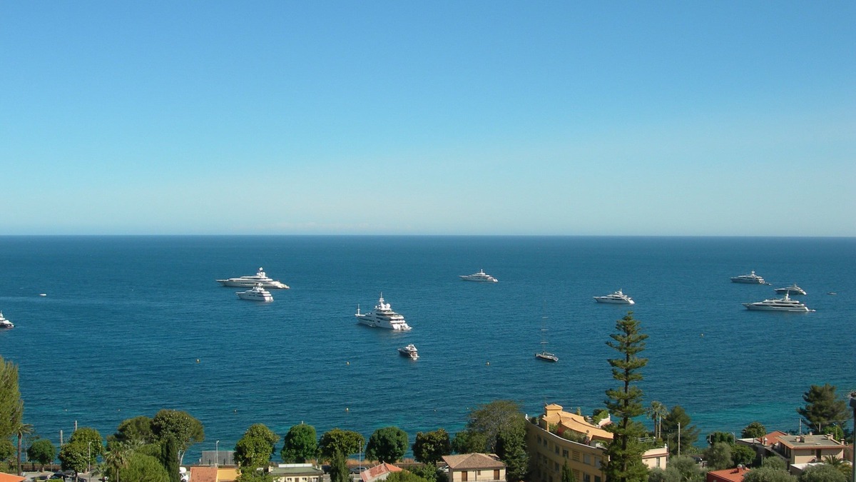 Eze Apartment | Sea view garden apartment with pool option. Near beach between Nice and Monaco