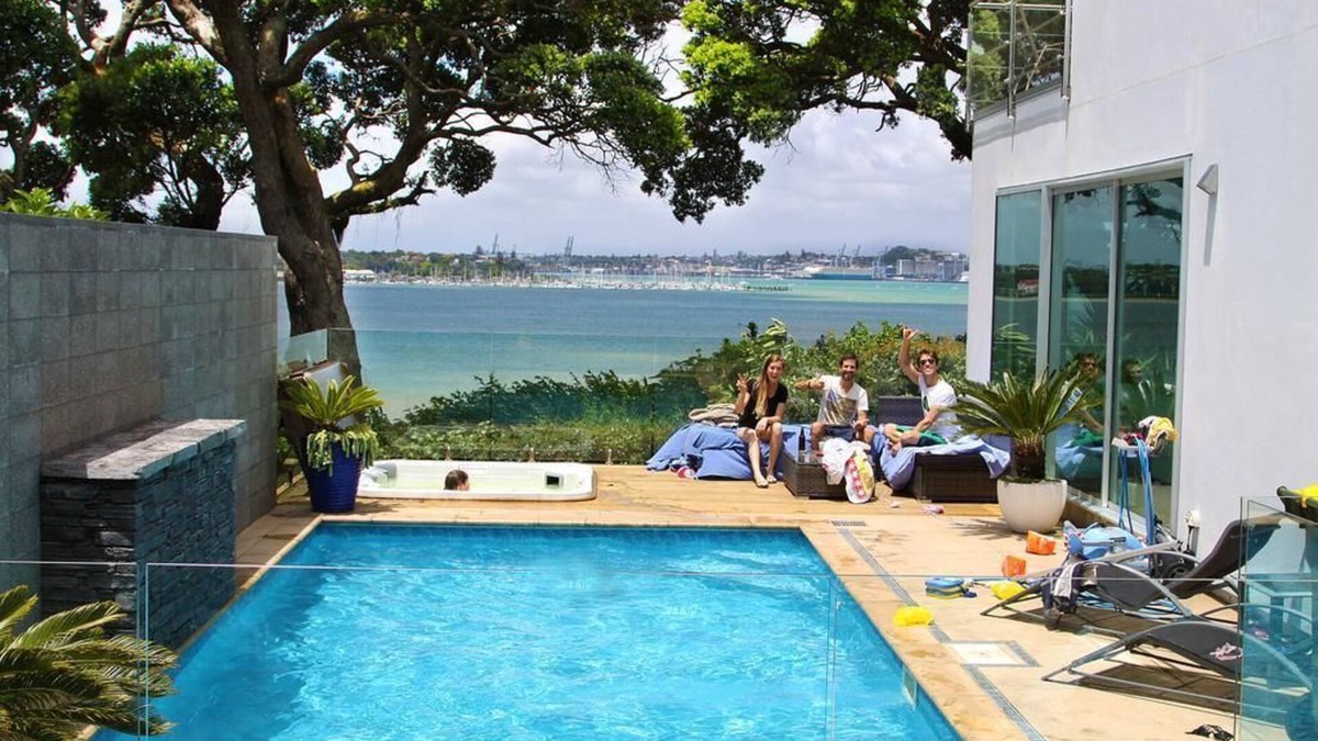 Northcote House | Sea view guest house