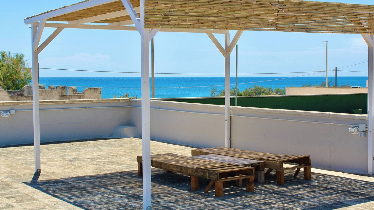 Specchiarica House | SEA VIEW HOUSE, sea front
