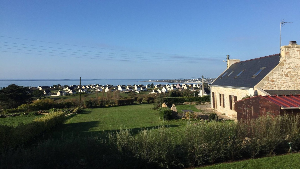 Poulgoazec House | Sea view on Audierne bay, house 6 pers 500 m from the beach TV/SAT/Internet