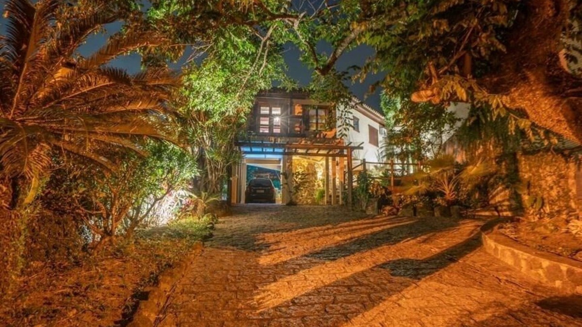 Sao Pedro House | SEA VIEW, PRIVATE POOL, BARBECUE, 12 PEOPLE, CHILD/ANIMAL ESTIM