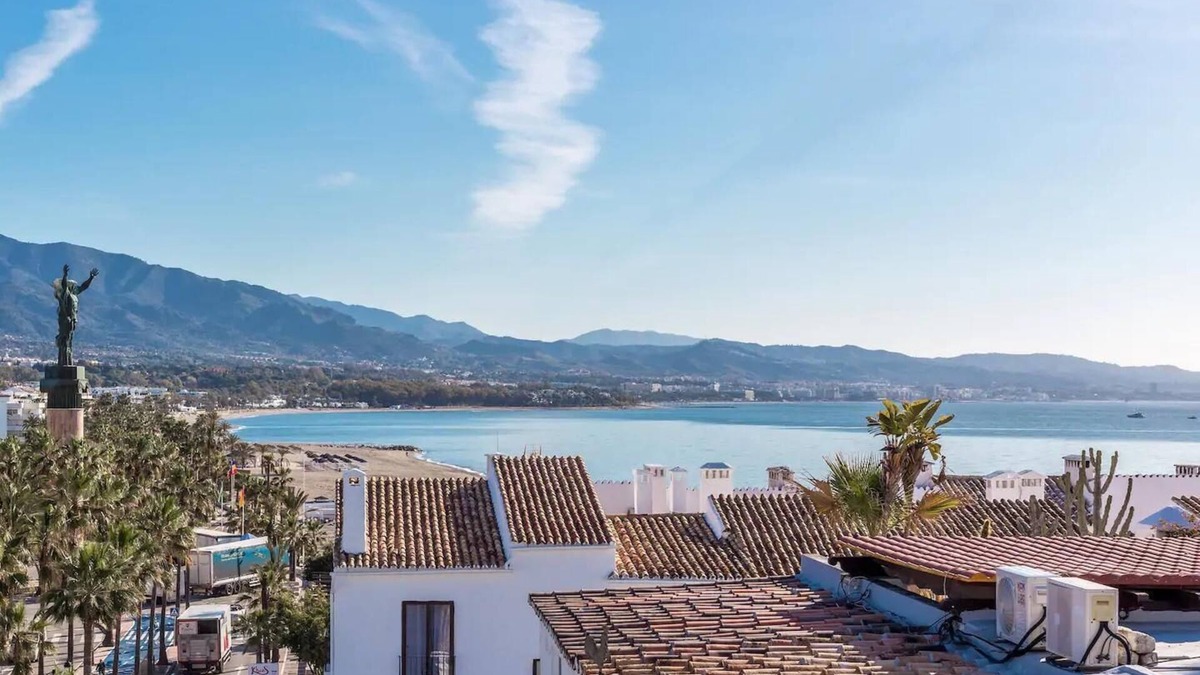 Puerto Banus Apartment | Sea View Puerto Banús Apt SAUNA + PARKING - RDR165