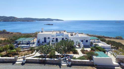 Finikas Apartment | Sea View Studios