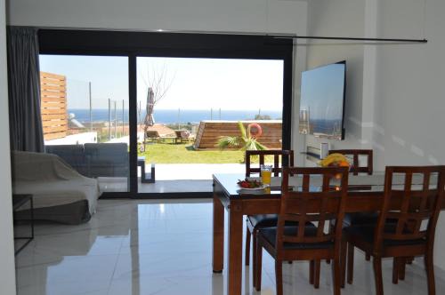 Petaloudes Apartment | Sea View Sunrise Luxury Apartment