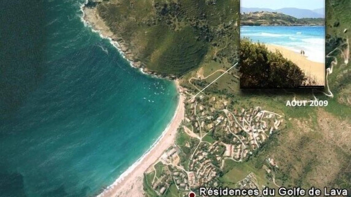 Residences du Golfe de Lava Apartment | Sea view villa 130 meters from the beach !