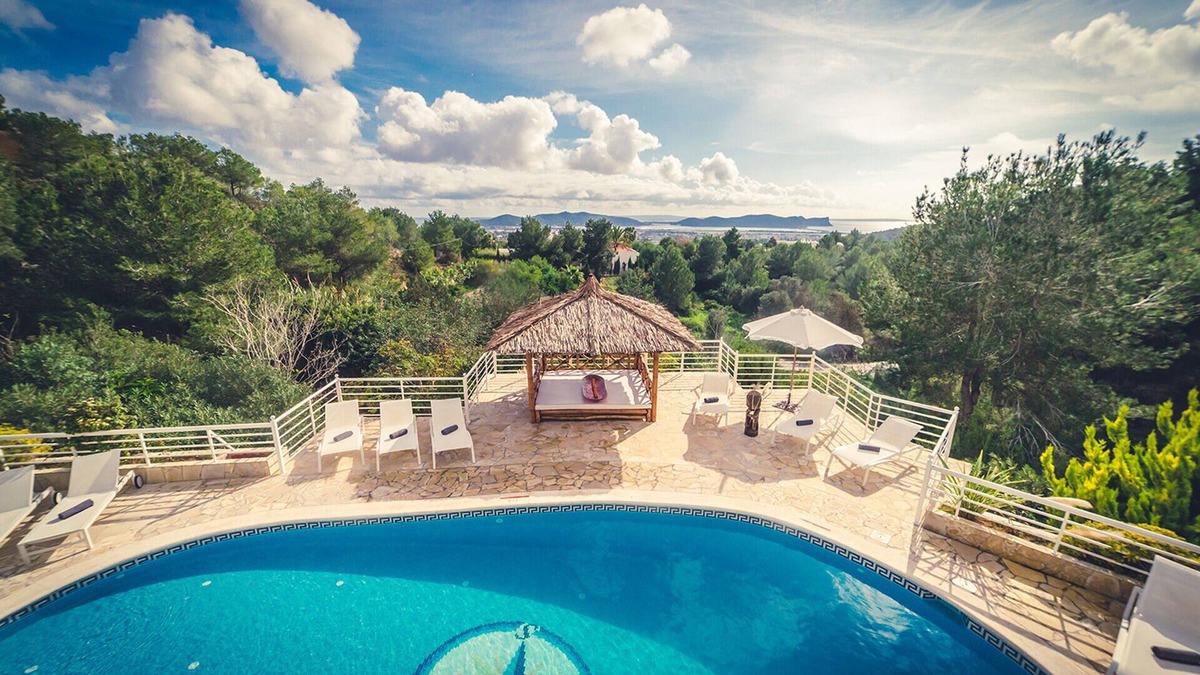 Sant Jordi de Ses Salines Villa | Sea-view Villa Top Location at Km4 5 min. to Bossa & Ibiza town