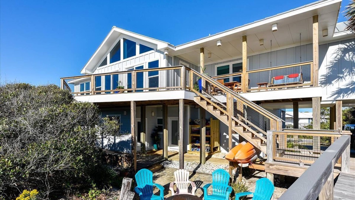 Sea Palm Village House | SEA WATCH WILL TAKE YOUR BREATH AWAY!