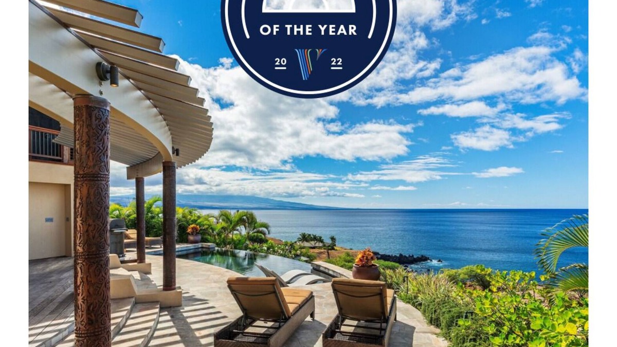 Kamuela House | "Sea World" at Your Feet + Casual Elegance + Absolute Privacy = Whales Play