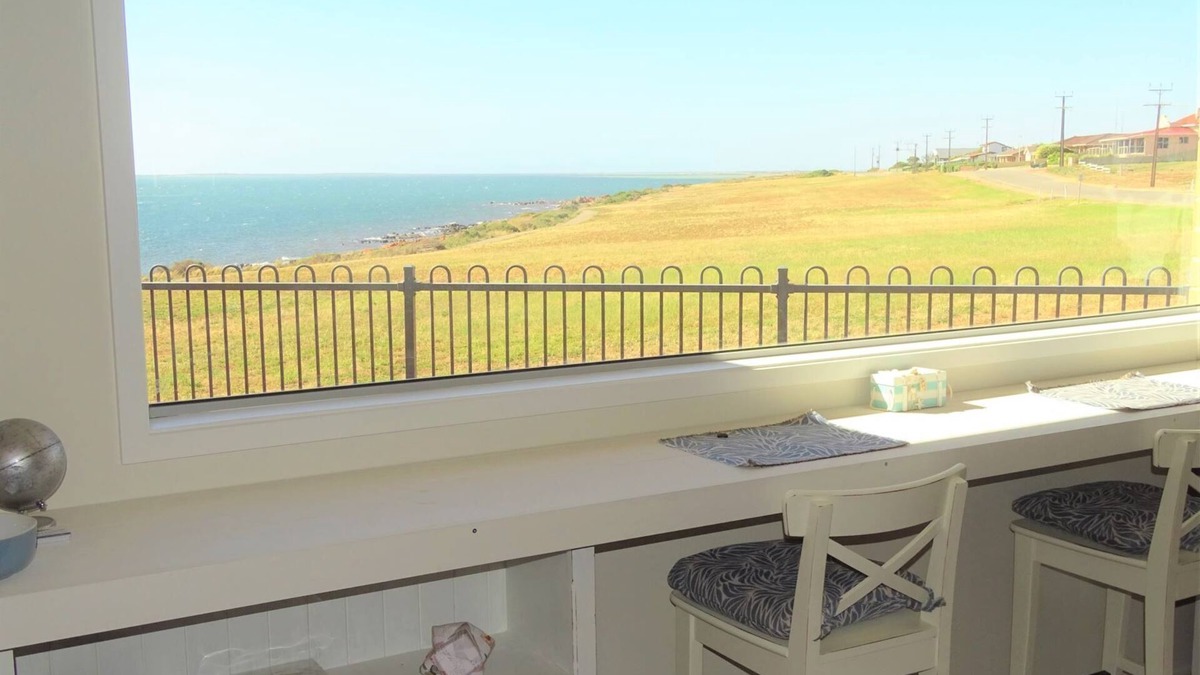 Port Victoria Hotel | Sea Ya, Port Victoria