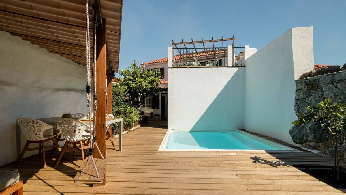 Cascais House | SEA´YA Villa Areia with swimming pool and 5 minutes from the beach