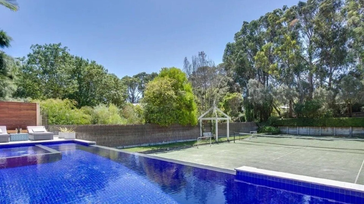 Portsea House | Seabird Oasis: 5 BR, 3 BA in Portsea, Sleeps 12