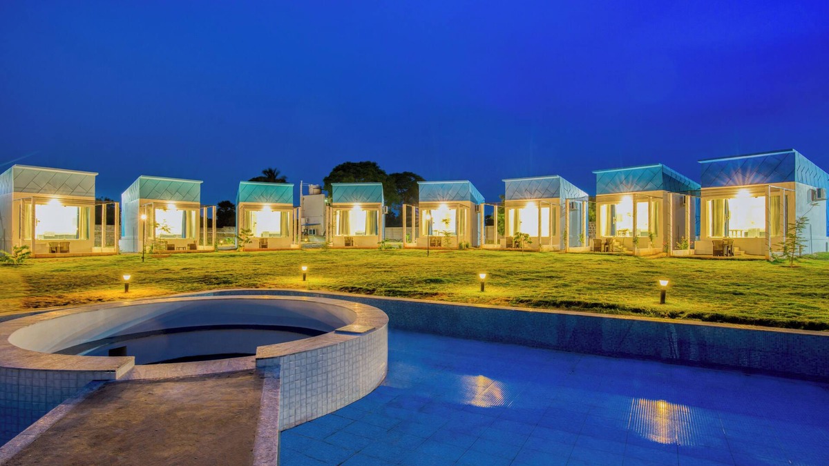 Manjakuppam Hotel | Seaborne Beach Resort