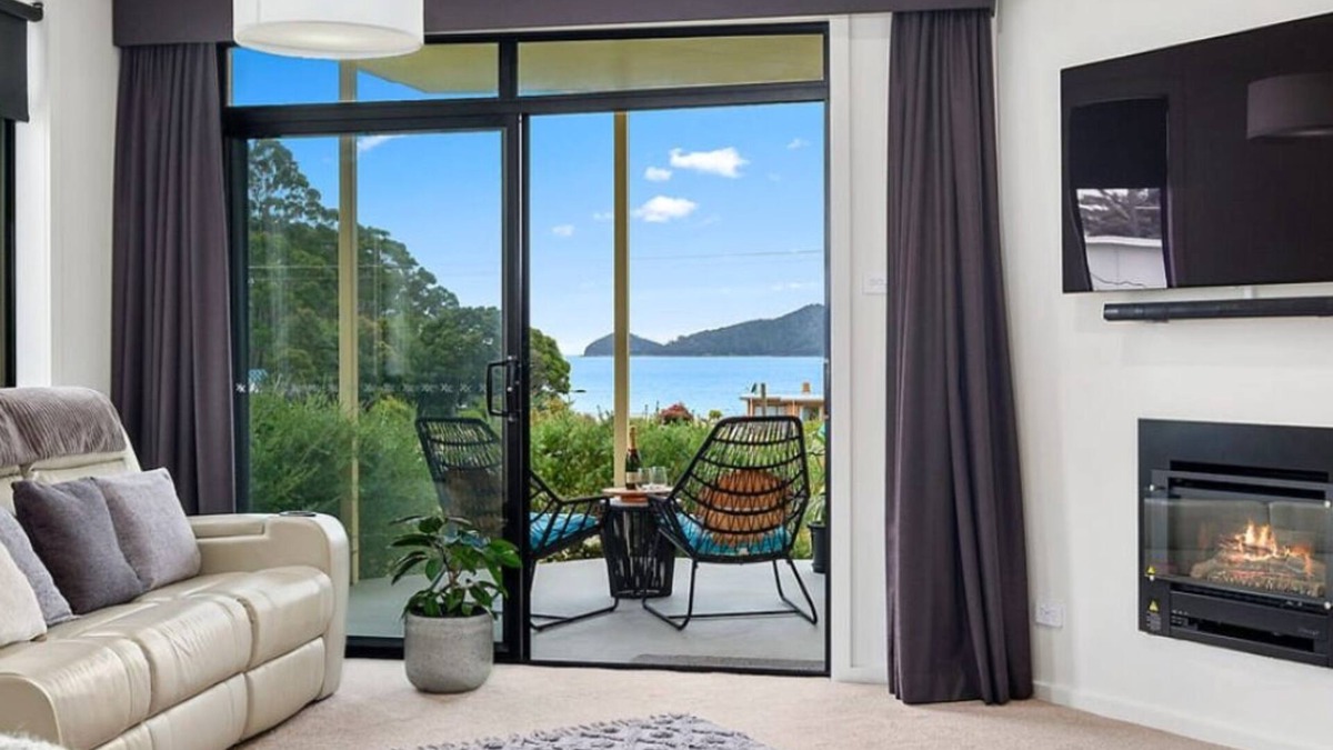 Adventure Bay House | Seabreeze Cottage