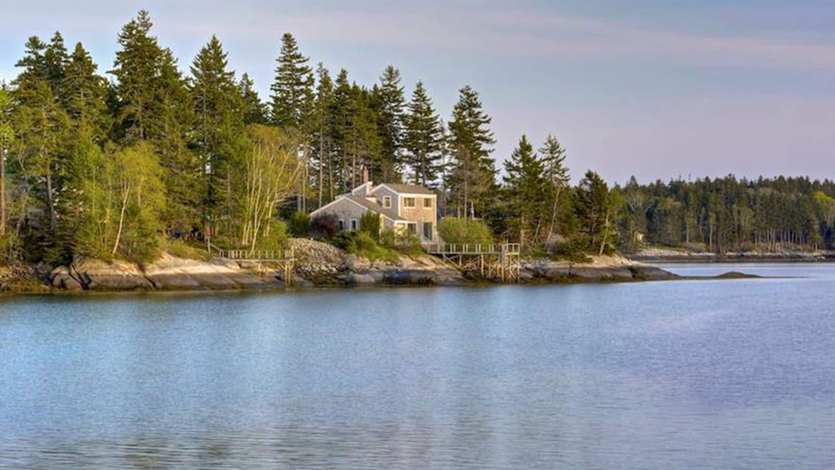 Spruce Head House | Seabreeze Cove Waterfront Cottage