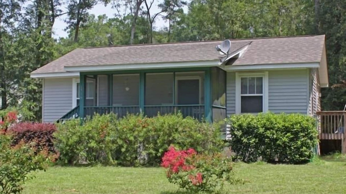 Edisto Island House | Seabrook Cottage - Nestled among the trees, a quiet rural retreat!