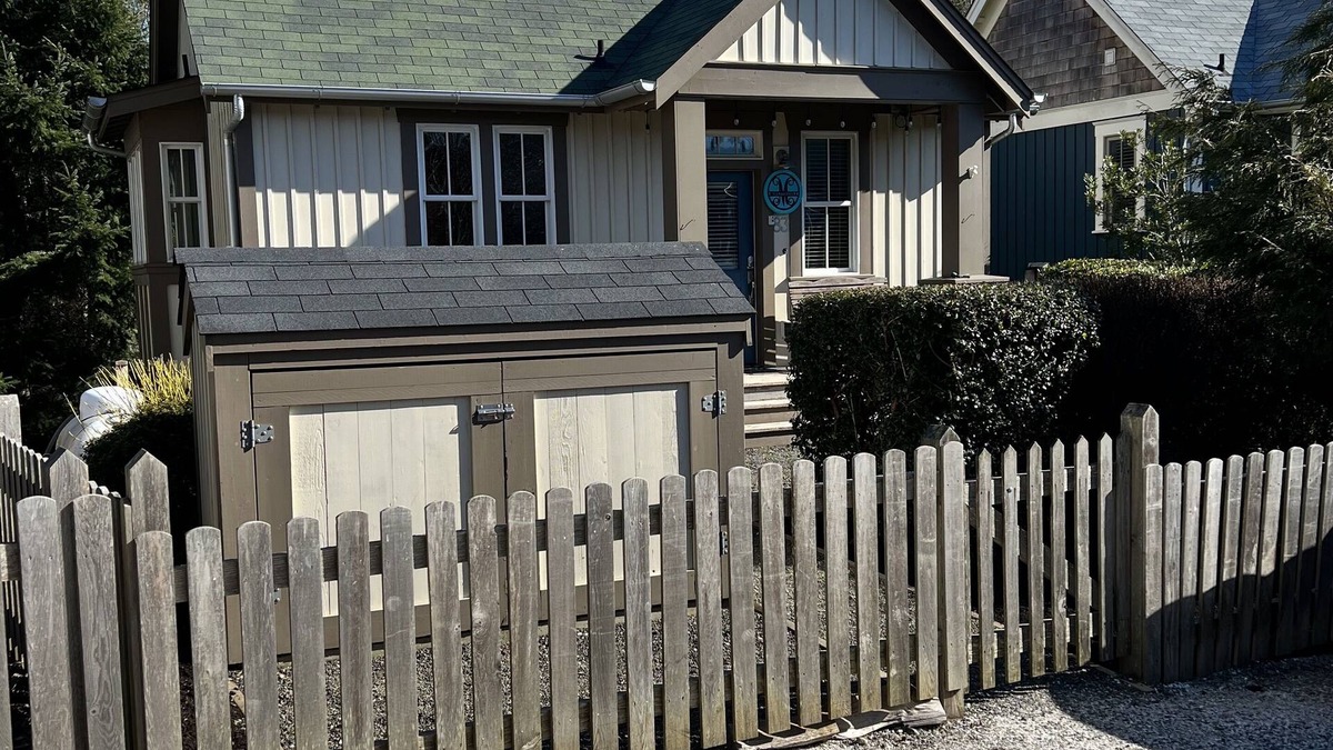 Seabrook House | Seabrook's Monkeydoodle, a 2-bedroom dog-friendly home!