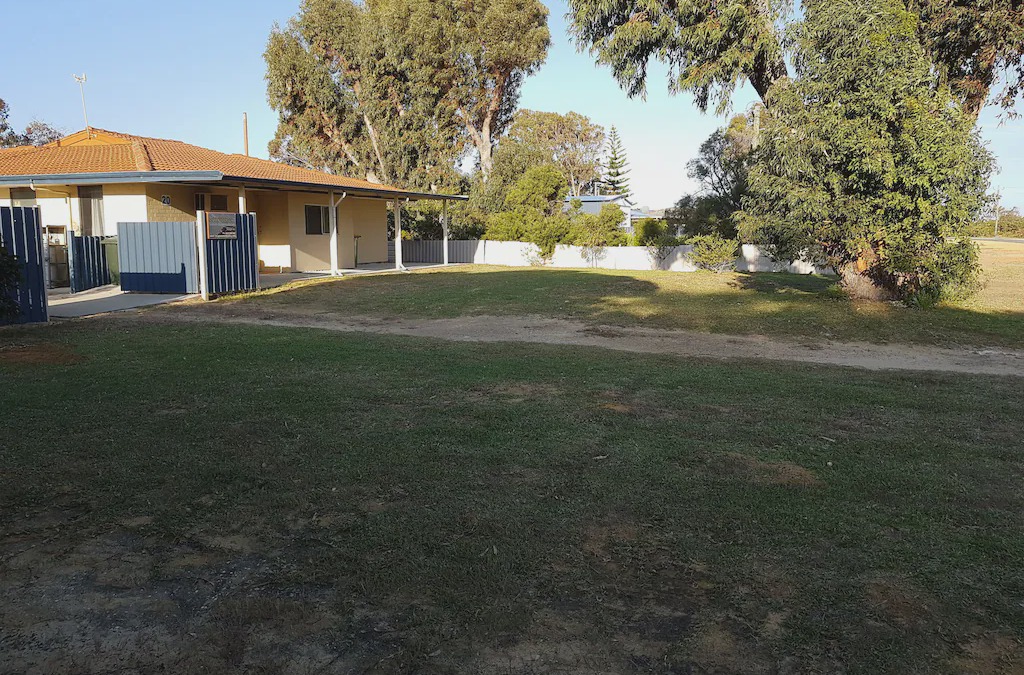 Leeman House | "Seaclusion" - Fully renovated 4 bedroom house